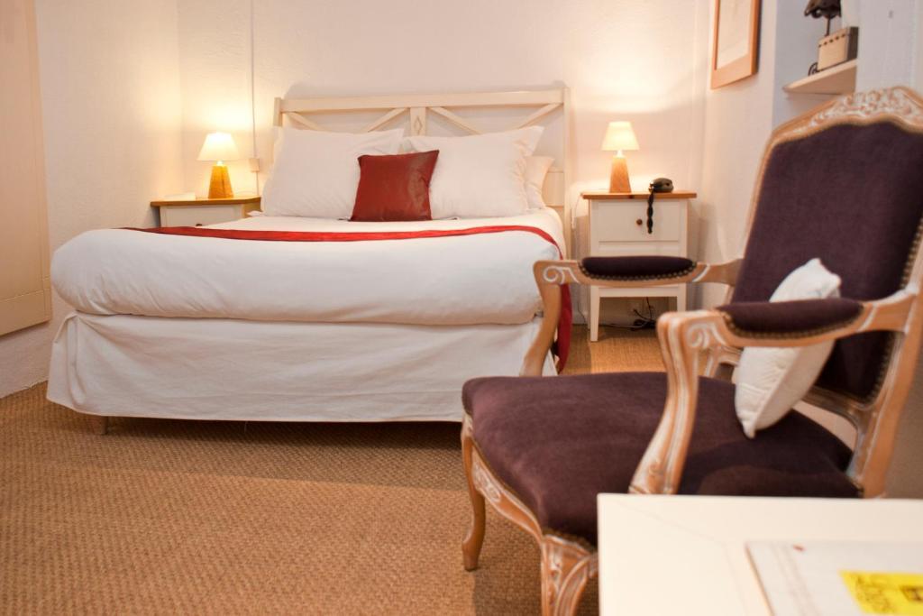 Logis Auberge Cote Jardin Hotel Lézignan-Corbières Szoba fotó
