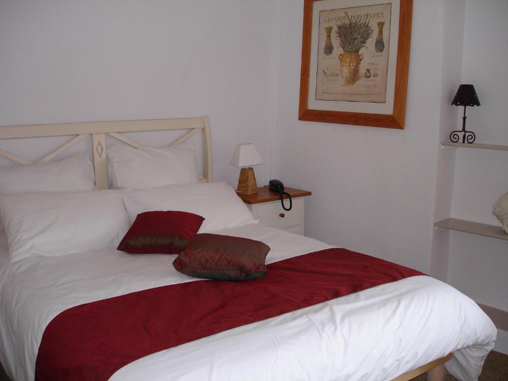 Logis Auberge Cote Jardin Hotel Lézignan-Corbières Szoba fotó