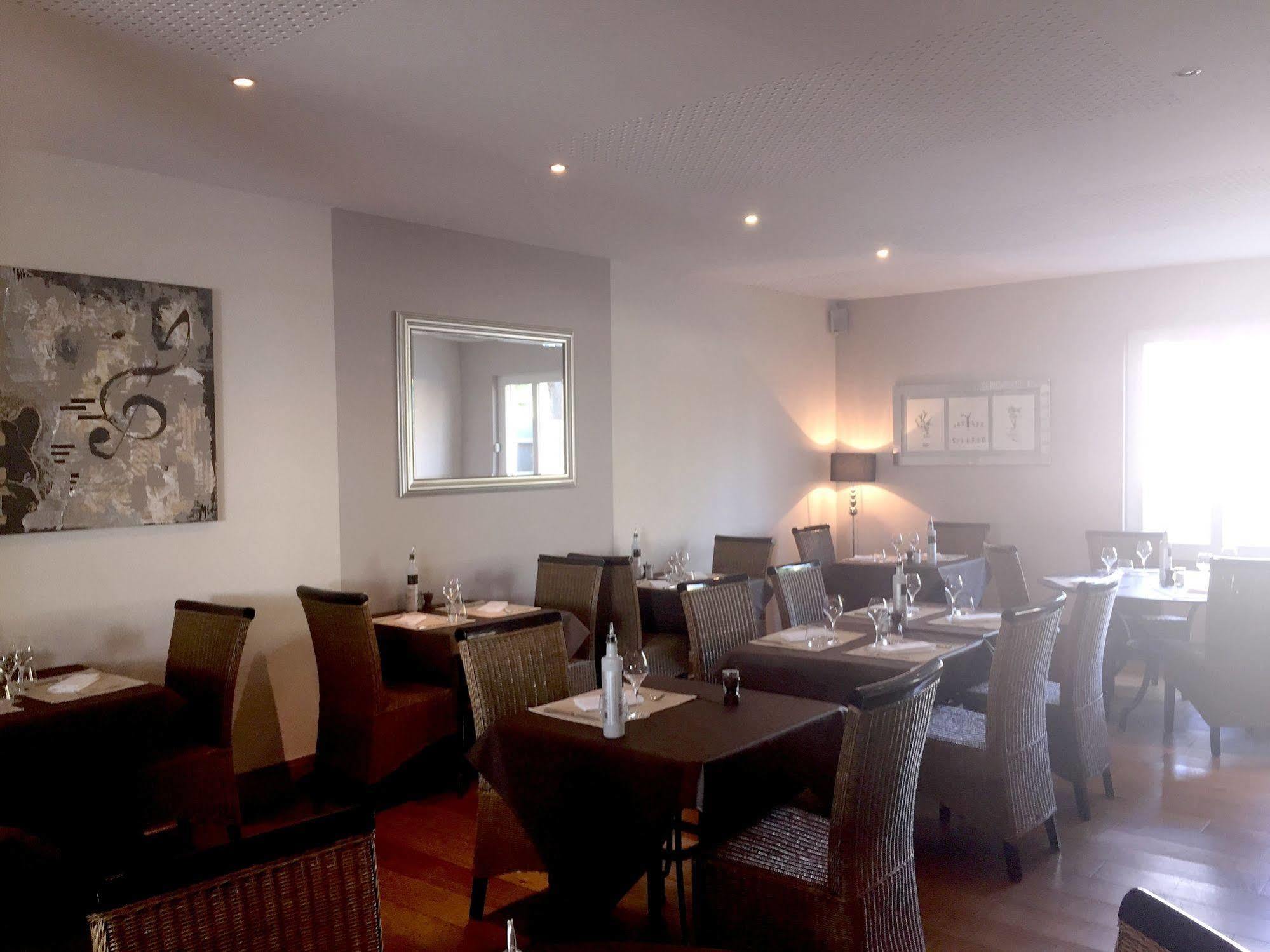 Logis Auberge Cote Jardin Hotel Lézignan-Corbières Kültér fotó